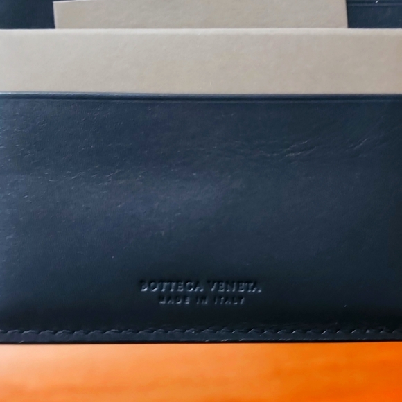 Bill folder - Picture 6 of 6